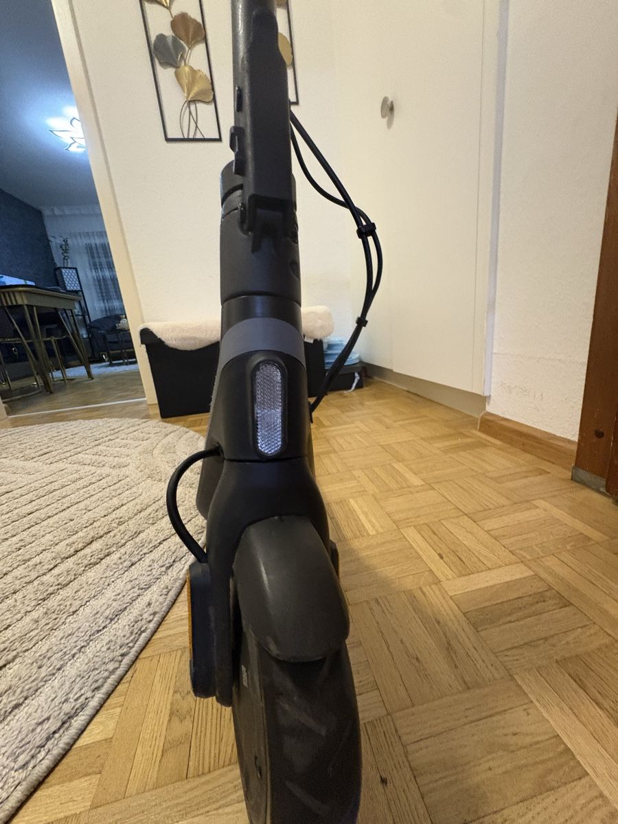 Elektromobile: Ninebot E2 – Neu (gemäss Beschreibung) aus Basel von Dima.K 4