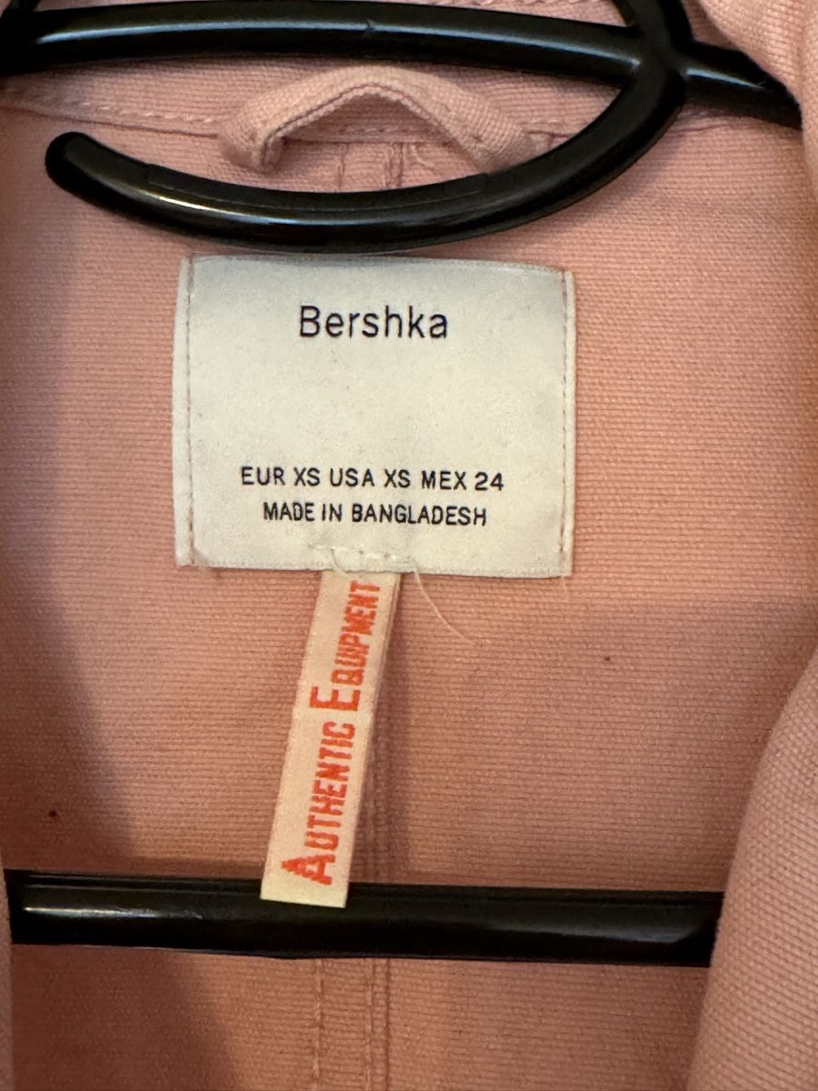 Bershka Giacche: Leichte rosa Jacke – Usato da Sempach venduto da Chanti__ 2