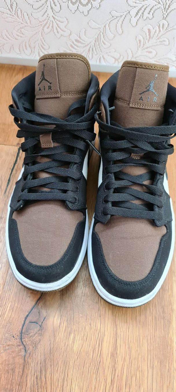 Scarpe da uomo: Jordan 1 Mid Olive Toe – Usato da Wittenbach venduto da Tigerlili 1