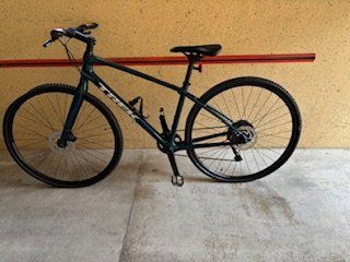 Trek Biciclette: TREK FX4 - einwandfreiem Zustand – Usato da Bettlach venduto da CVR007