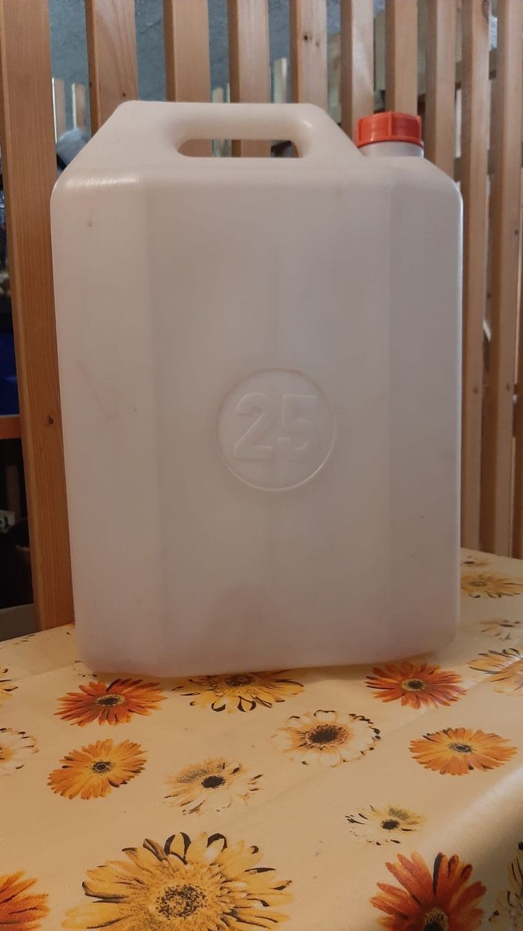 Serbatoi, Taniche & Tubi: Plastikkanister – Usato da Olten venduto da kat_8tjz 1