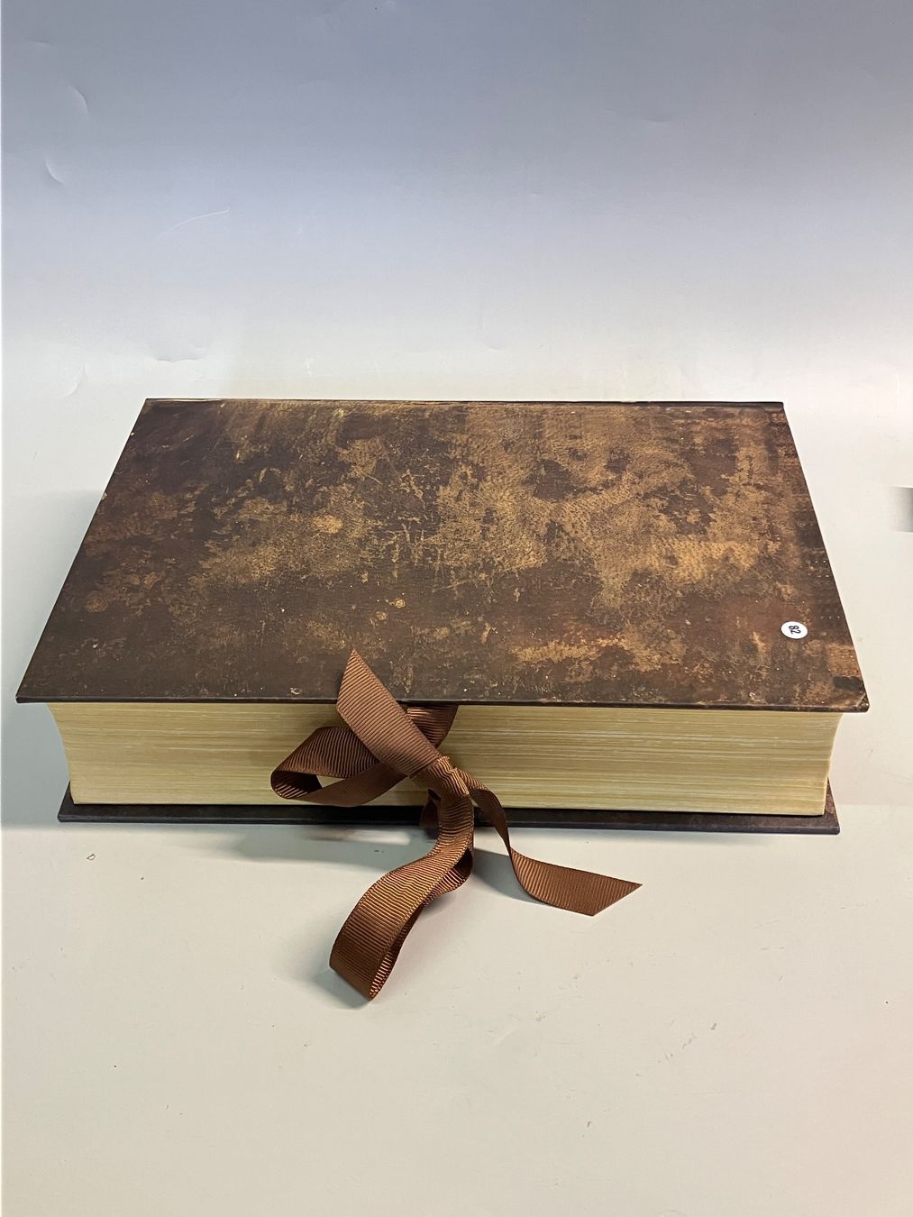 Libri: Buch Schatulle Atrappe mit Geheimdeckel – Usato da Horw venduto da luzernicus 1