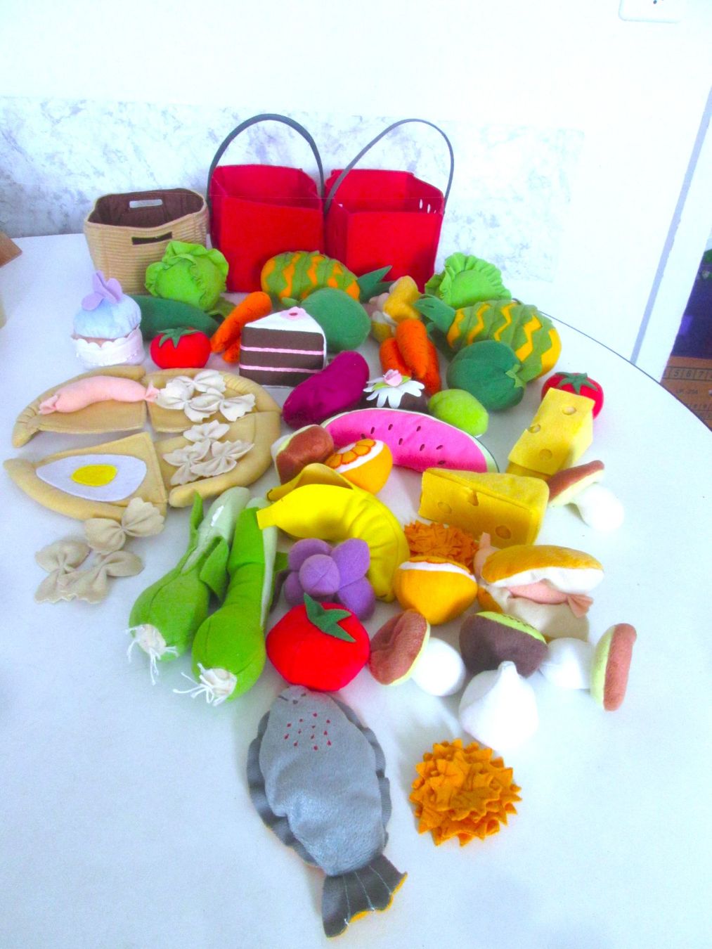 Spielzeuge: 3 Körbe aus Filz mit Lebensmitteln – Gebraucht aus Sementina von babucia 1