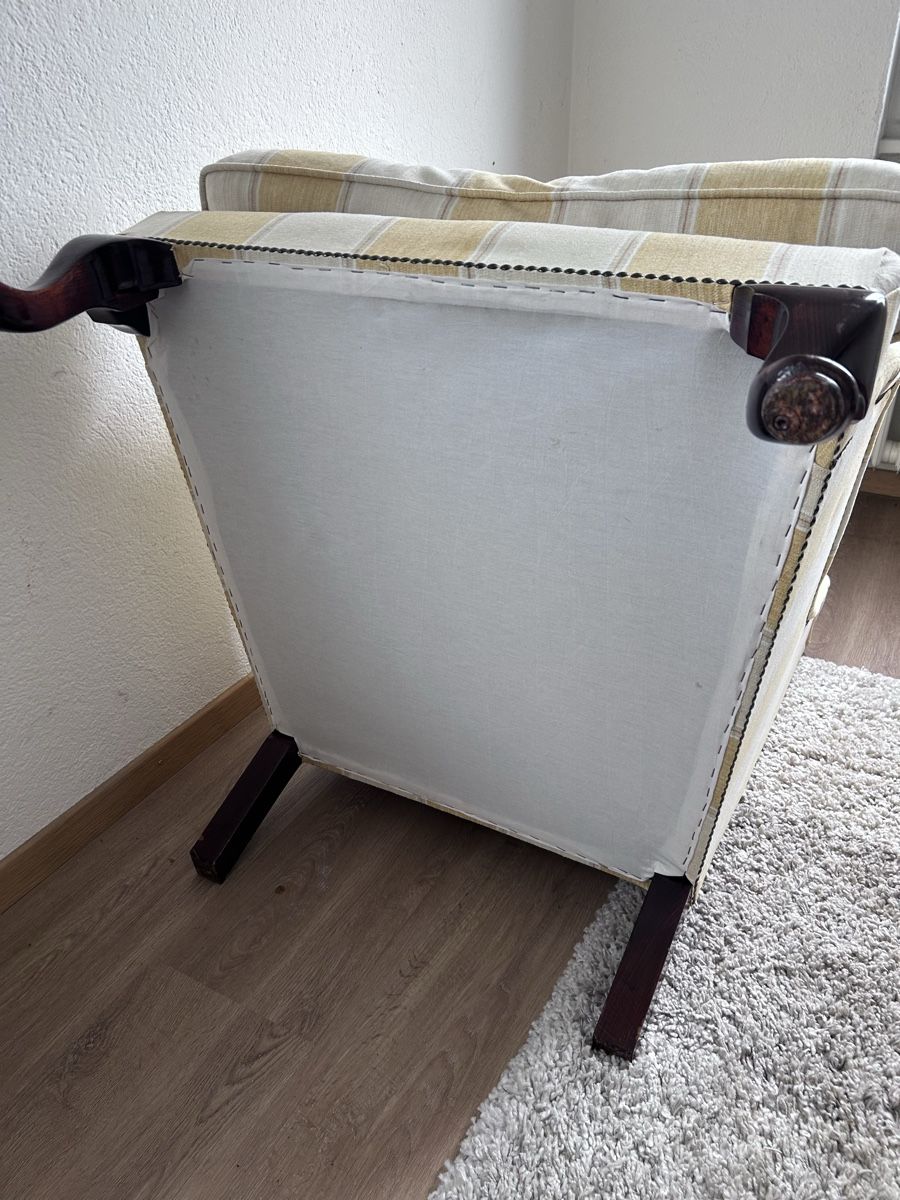 Poltrone: Gemütlicher Sessel mit Hocker – Usato da Biel-Benken venduto da nic_xlt2 2