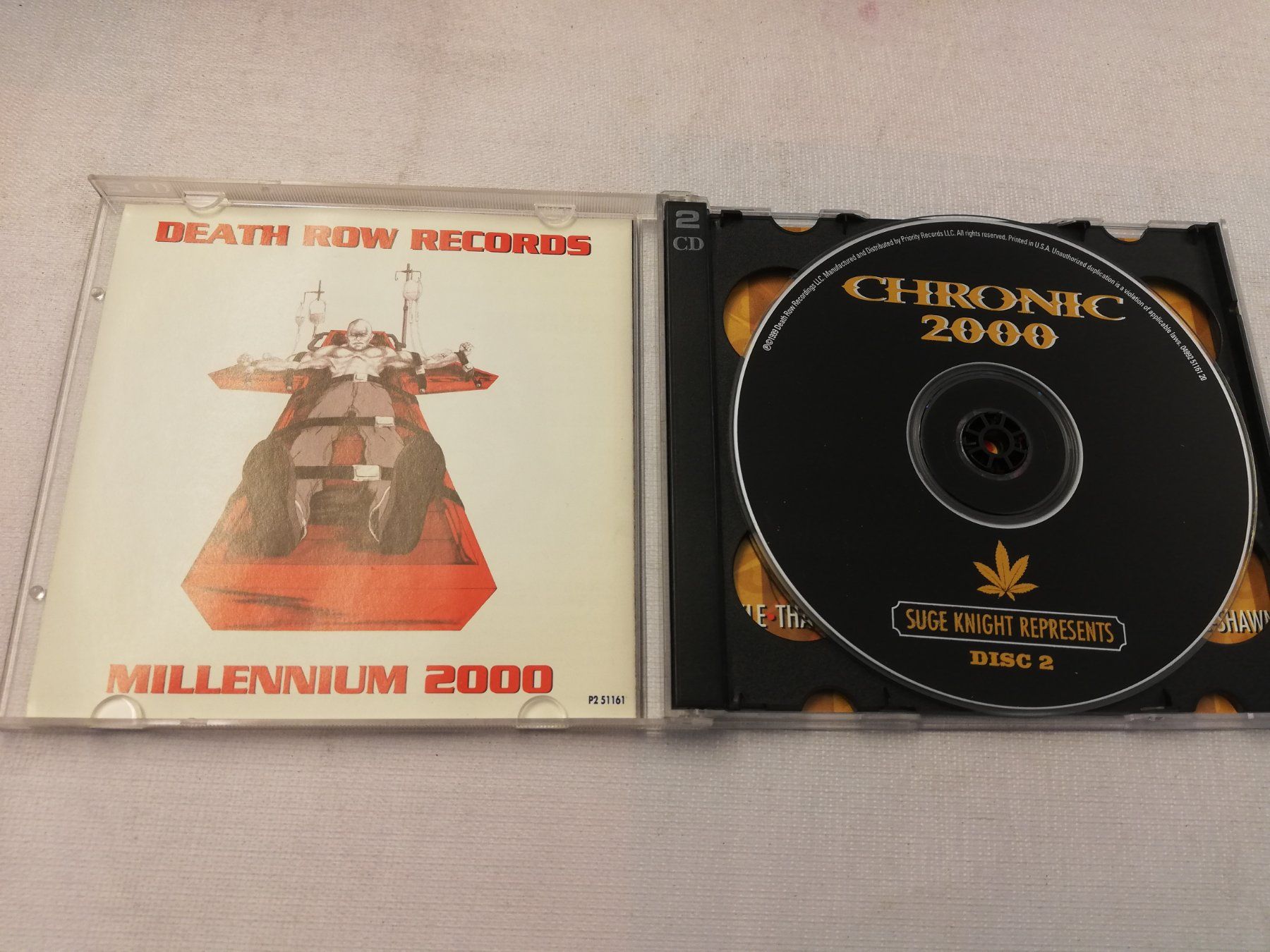 CD: CHRONIC 2000 - STILL SMOKIN' - SUGE KNIGHT REPRESENTS – Usato da Bern venduto da Vinylsound.ch 2