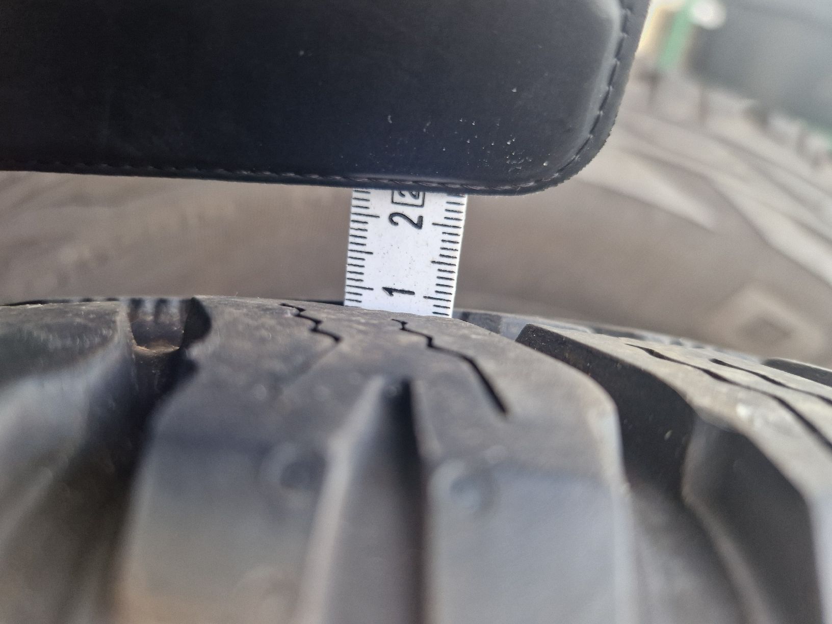 Pneumatici & Ruote complete: Cooper Discoverer AT3 275/65R18 – Usato da Zofingen venduto da Migiskau 2