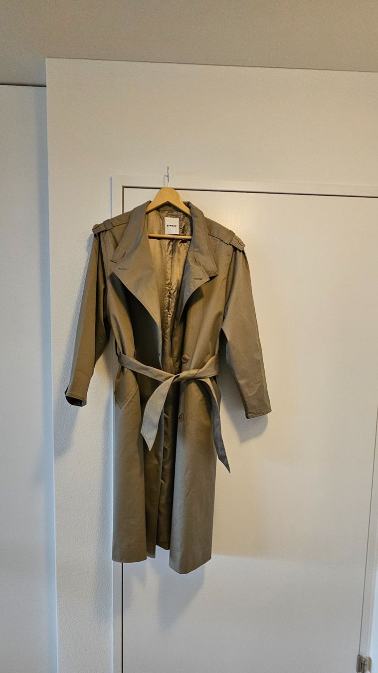 Sandro Cappotti: Trench neuf Sandro – Nuovo e nell'imballaggio originale da Baar venduto da hba_y8kv 5