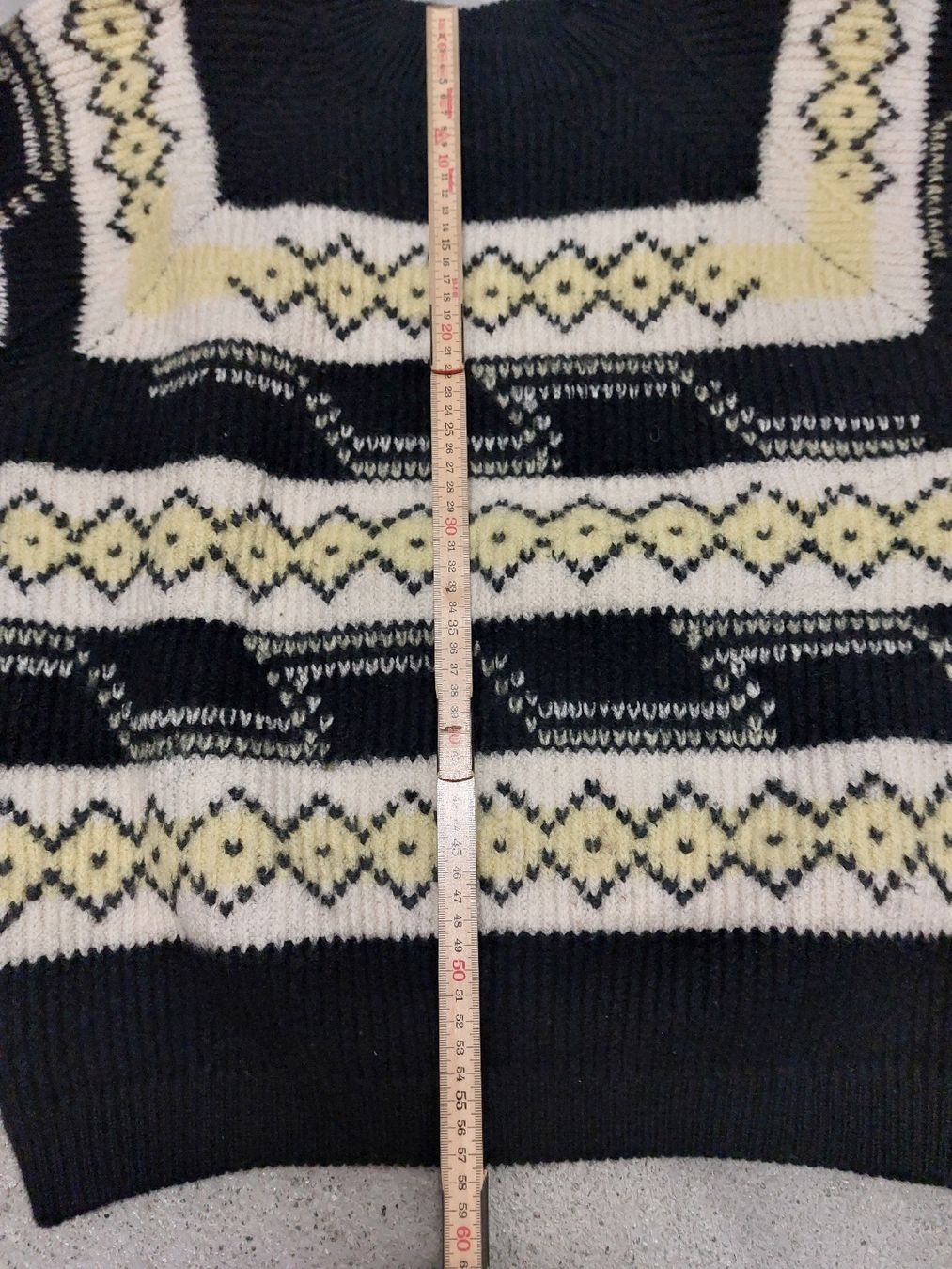 Maglioni & Felpe: Warmer Winter Pullover mit Muster, Grösse M, Top Zustand – Nuovo (secondo la descrizione) da Summaprada venduto da nora014 2