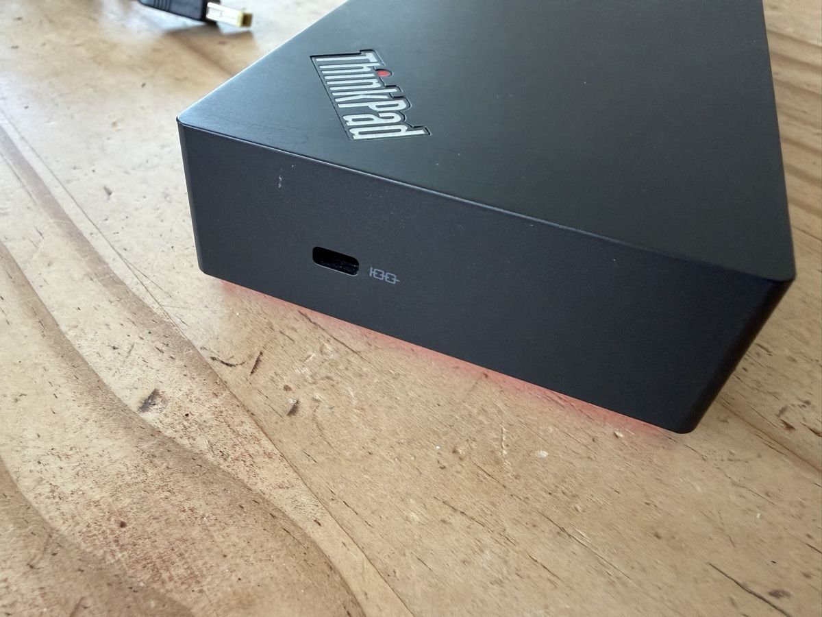 Lenovo Docking station: Lenovo ThinkPad Docking Station – Nuovo (secondo la descrizione) da Attalens venduto da doykati 3