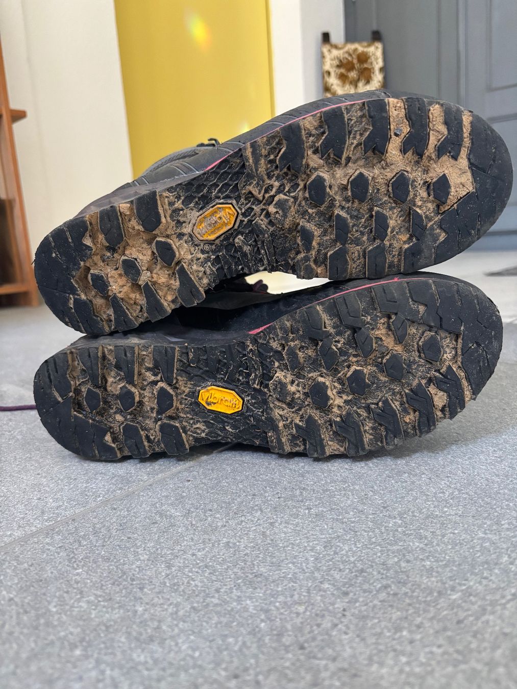Mammut Scarpe da donna: Robuster Damen MAMMUT-Wanderschuh Grösse 39⅓ – Usato da Zofingen venduto da jan_v6v8 4