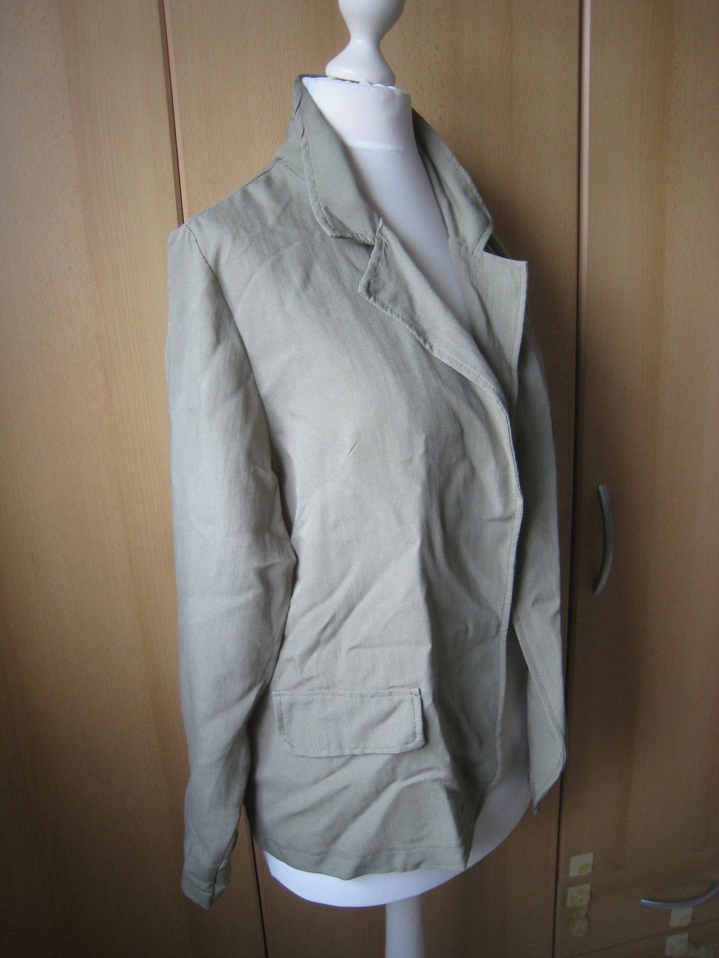 Zebra Giacche: leichte Blazer-Jacke ZEBRA   Gr. S  olivegrün – Usato da Dättlikon venduto da Mamakuga 3