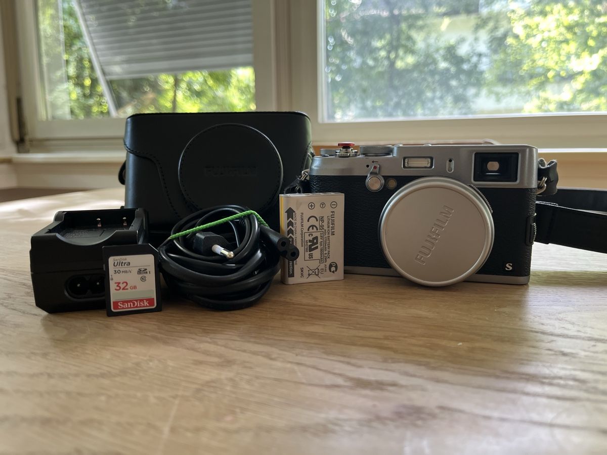 Fujifilm Appareil photo: Fujifilm X100s – D'occasion à zuerich par Zoejr