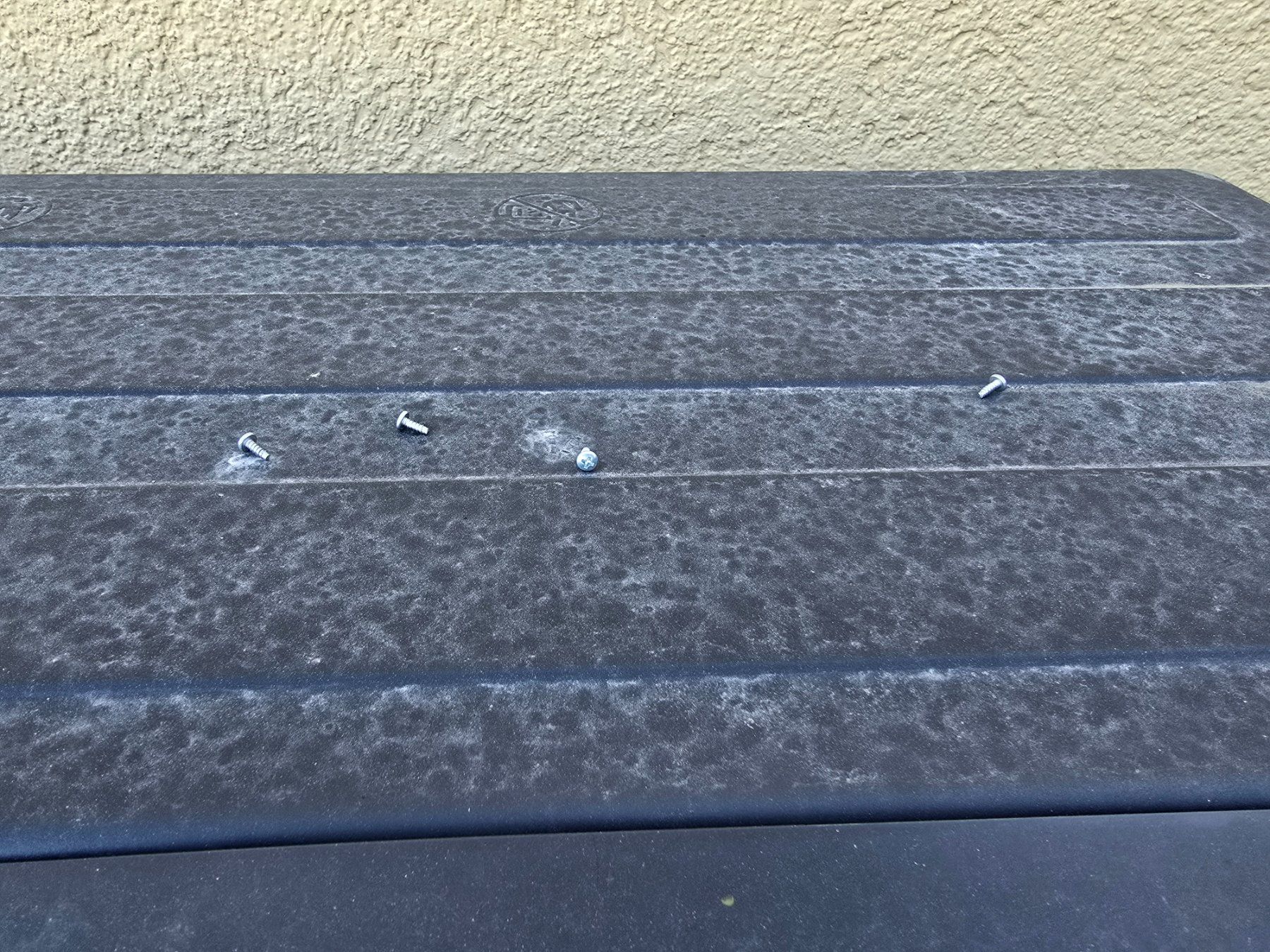 Pierres & tuiles: Stein – D'occasion à Neuhausen am Rheinfall par Ortex