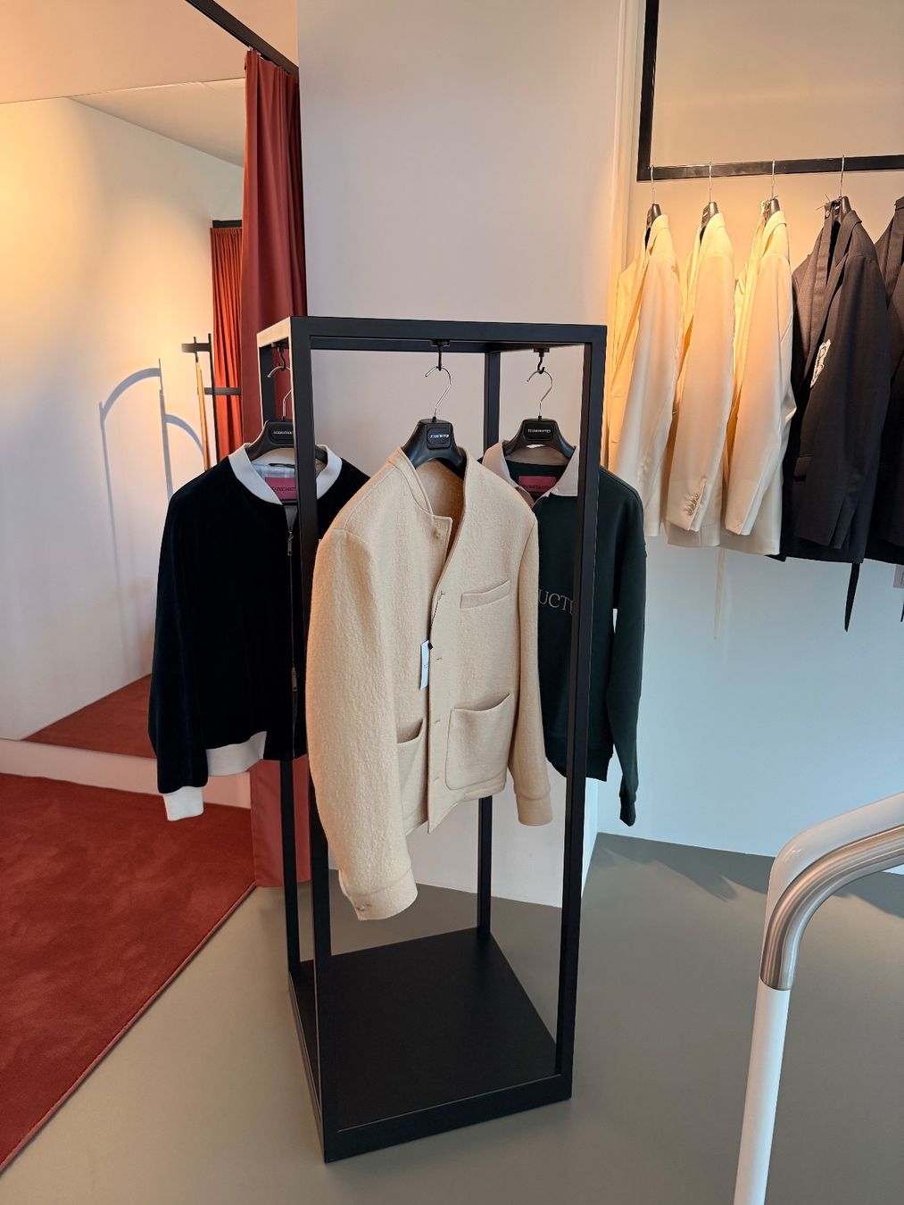 Porte manteau: Garderobenständer – D'occasion à Dietlikon par svenm9320 1