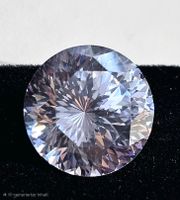 Diamant Imitation; 54.2 ct.; IF