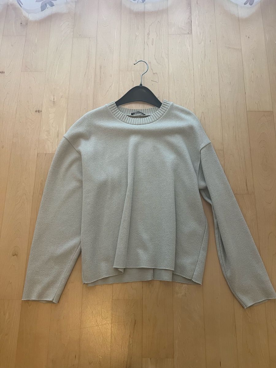 Zara Maglioni & Felpe: Zara Pullover beige gerippt Grösse M neuwertig – Usato da Inwil venduto da Ayrine2026 1