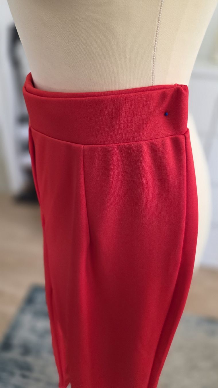 Pantaloni: Pantalon rouge taille L – Nuovo (secondo la descrizione) da Cheyres venduto da Karine-Schweiz 2