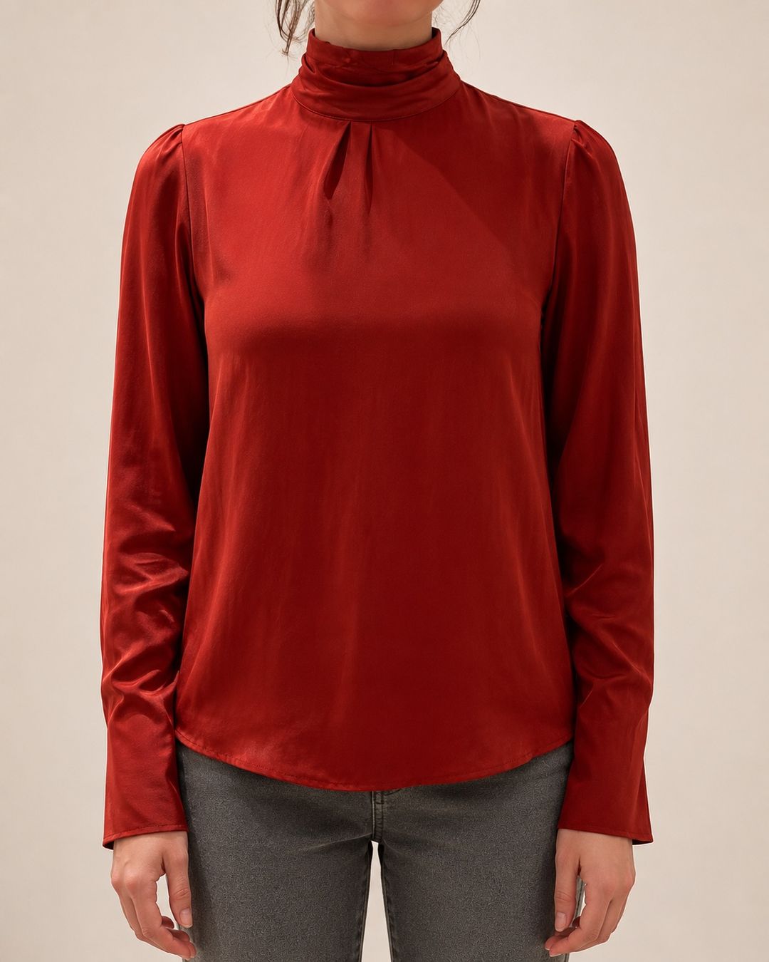 Massimo Dutti Camicette: red silk-blend blouse from Massimo Dutti S 36 – Usato da Zürich venduto da cha_jz8q 1