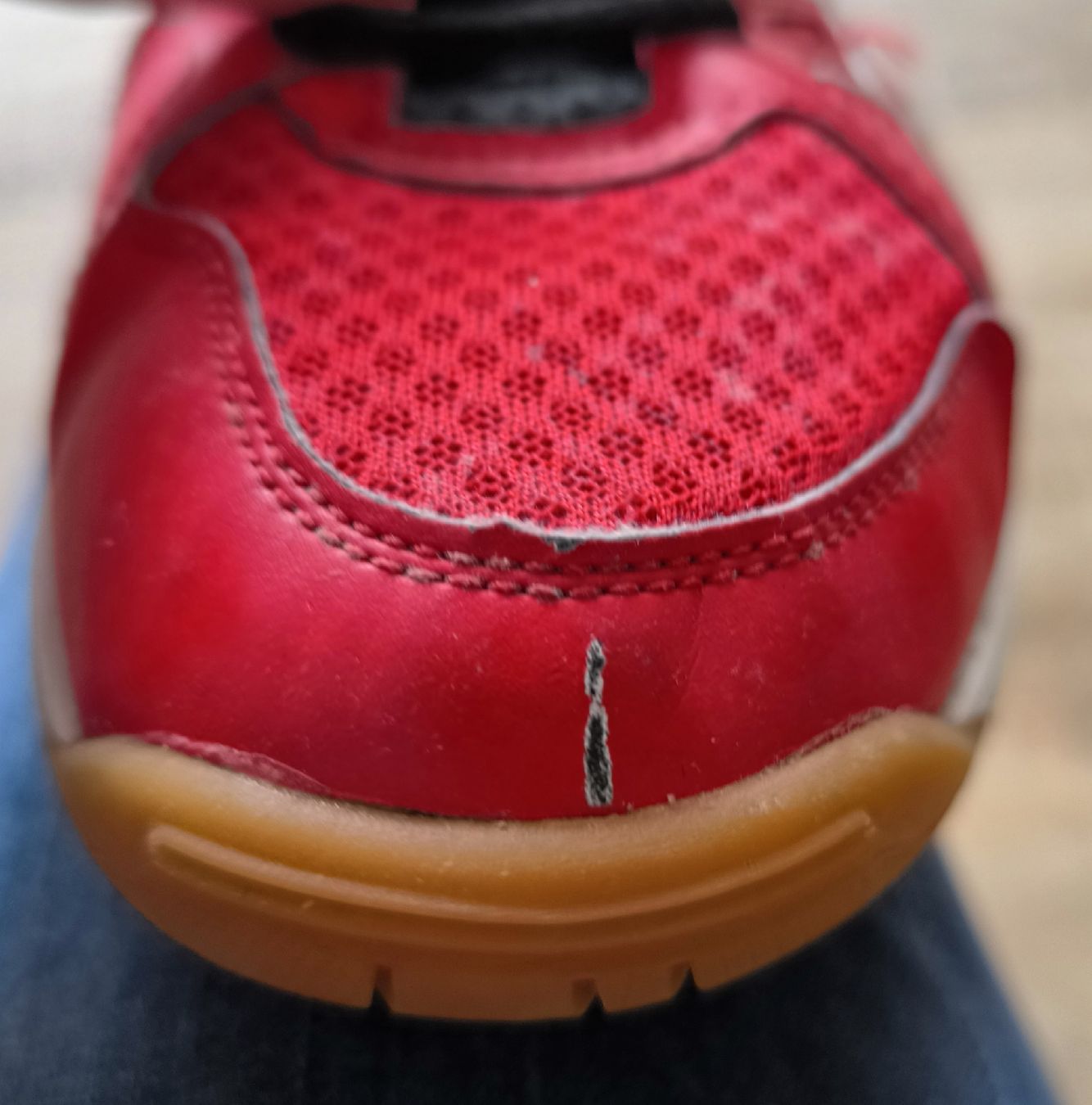 Asics Herrenschuhe: Asic Gr. 40 Hallenschuhe – Gebraucht aus Oberwil-Lieli von Atom17 4