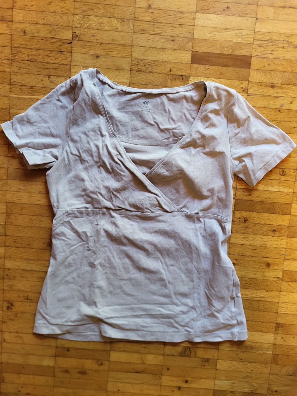 T-shirt: Fünf Still-Oberteile Grösse M – Usato da Winterthur venduto da BOU002 8