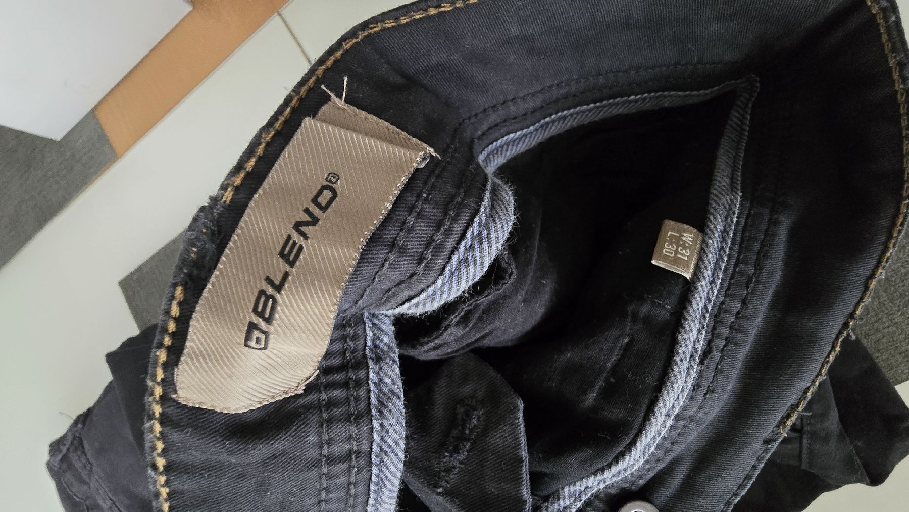 Hosen: 2 pantalons homme – Gebraucht aus Düdingen von Ayatola 1