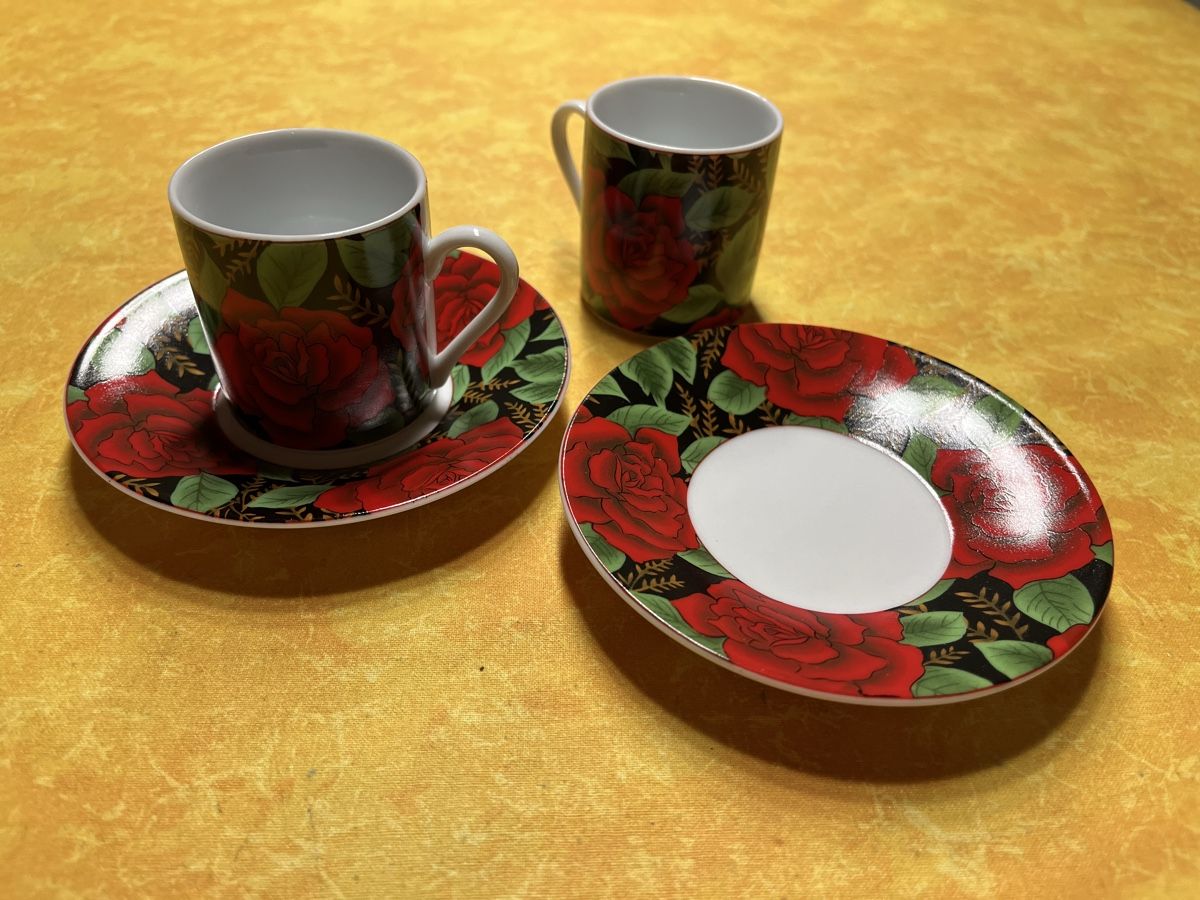 Set di piatti: 2 Espresso Tassen mit Untertassen – Nuovo (secondo la descrizione) da winterthur venduto da melifera