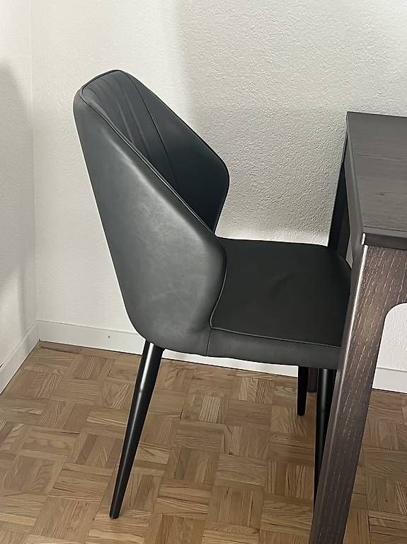 Sedie: Stühle und Tisch Set – Usato da St. Gallen venduto da Jannick_ 3