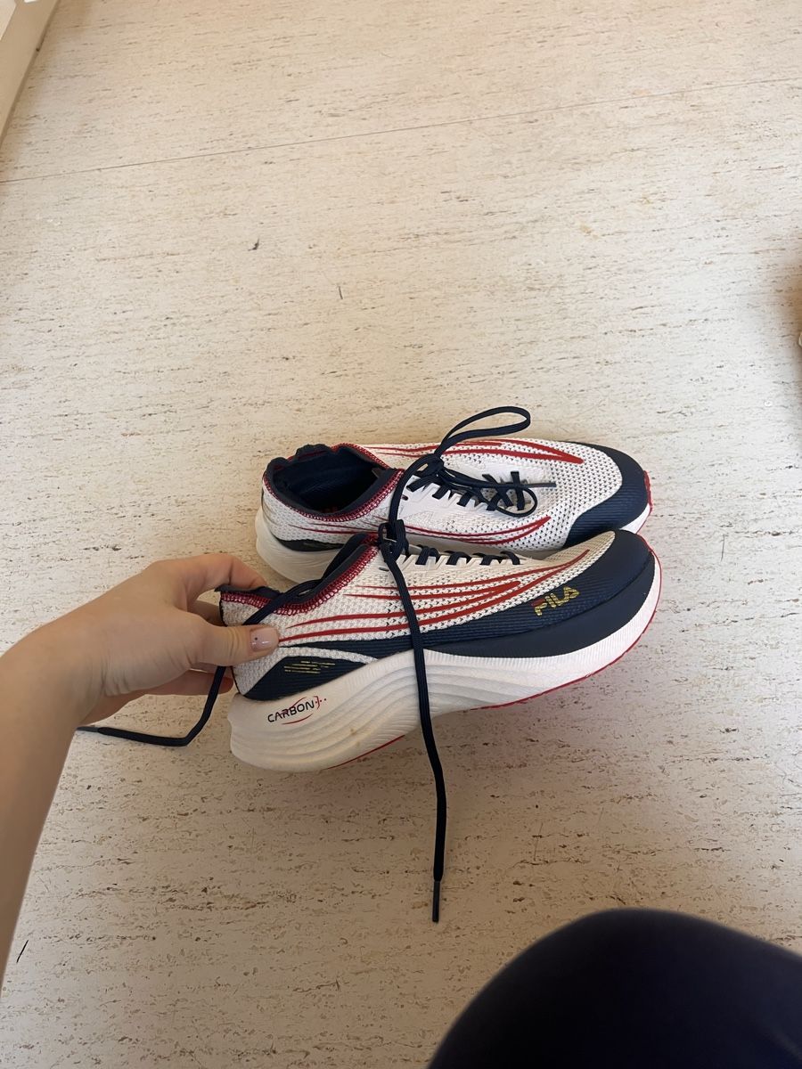 Chaussures femmes: Laufschuhe Gr. 38 – D'occasion à Uerikon par mar_pd5j 1