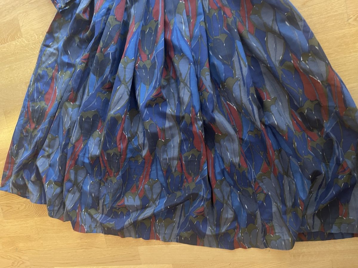 Vestiti: Seidenkleid /exzellente Handarbeit – Usato da Rüschlikon venduto da Lajniii 6