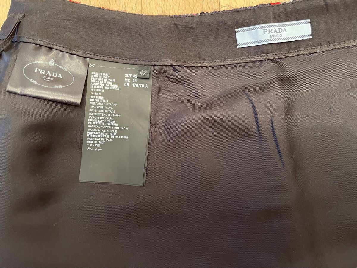 Prada Gonne: PRADA tweed skirt size 42 (IT) – Nuovo (secondo la descrizione) da Castagnola venduto da Car2X2N 6