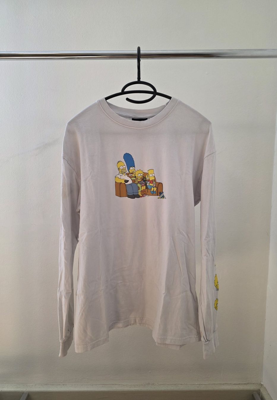 H&M T-shirt: Langarmshirt Simpsons – Usato da Rothenfluh venduto da sel_j856