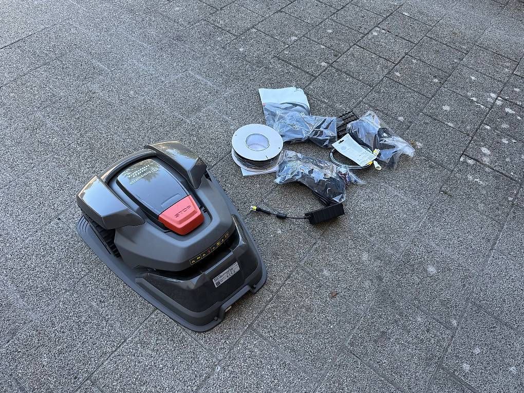 Husqvarna Rasenmäher: Husqvarna Automover 105 - Mähroboter – Neu (gemäss Beschreibung) aus Egg SZ von Schober82