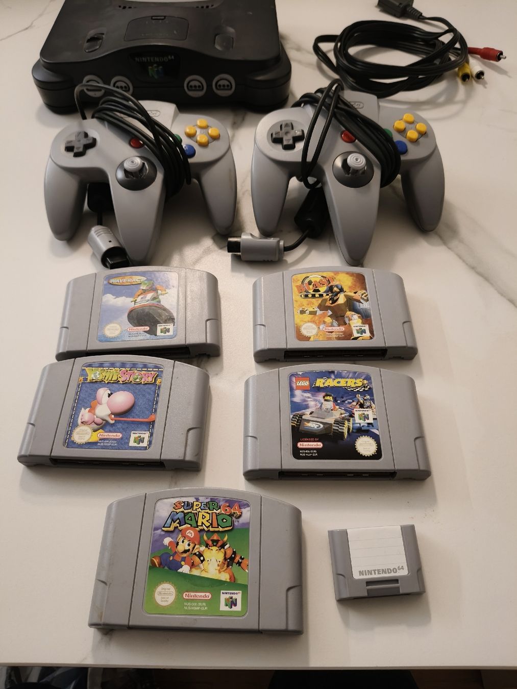 Nintendo Konsolen: Nintendo 64 Konsole mit 2 Controller & 5 Spiele, Top! – Gebraucht aus Oensingen von ece_8k7q 2