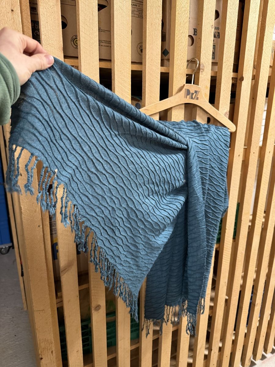 Esprit Foulard & Sciarpe: Schal Esprit, Petrol🫶 – Usato da Uster venduto da Flummi