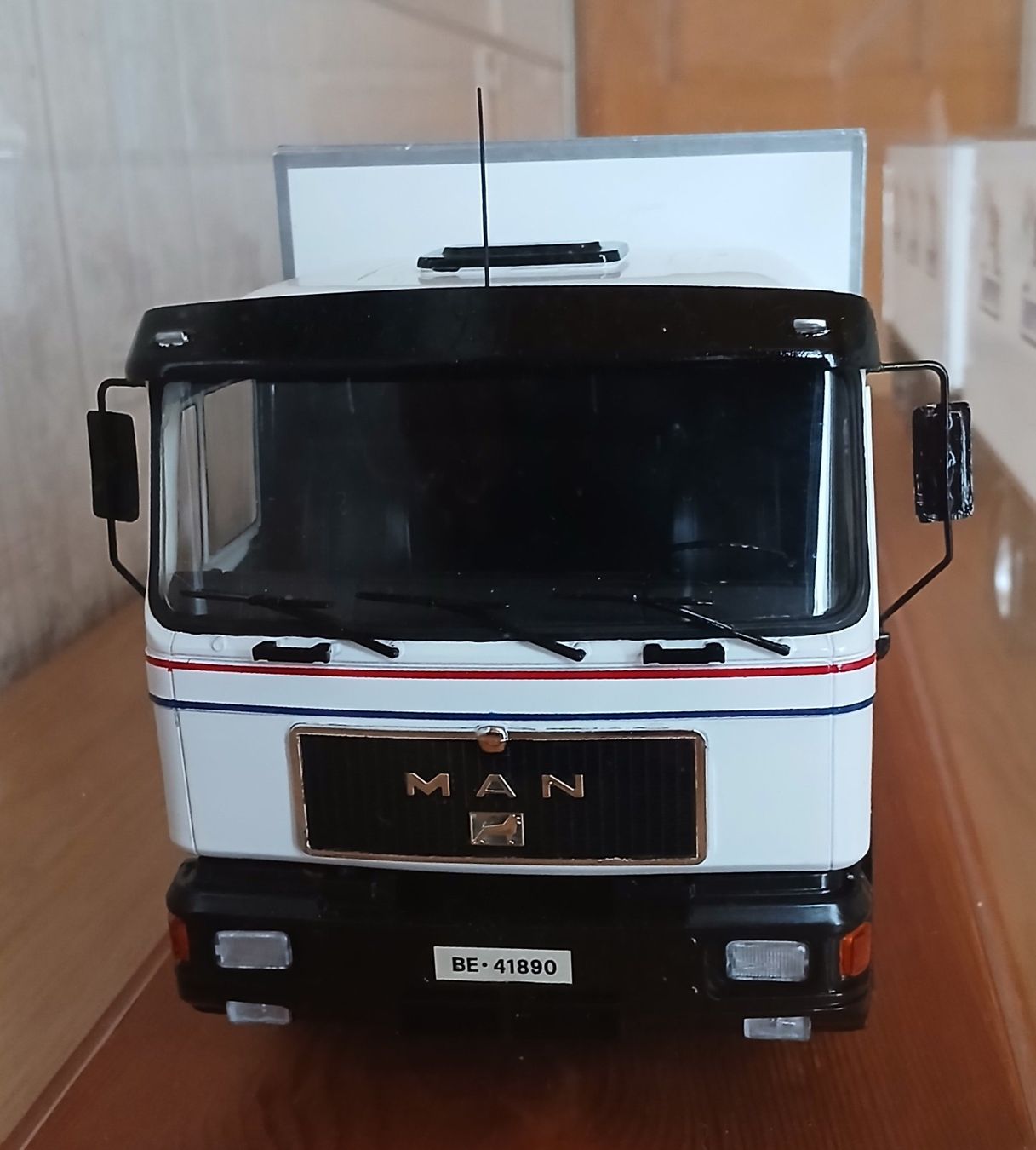 Kits de montage: Lkw Modell im Masstab 1:25 – D'occasion à Huttwil par mos_cg99 2