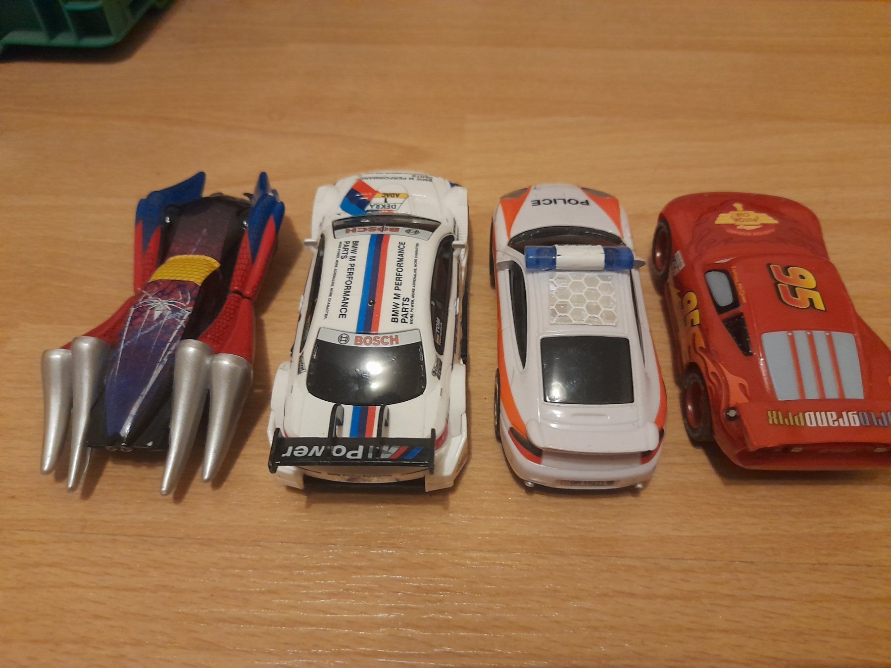 Carrera Rennbahnen: 4 Carrera Go Auto – Gebraucht aus Lustmühle von chevi03 2