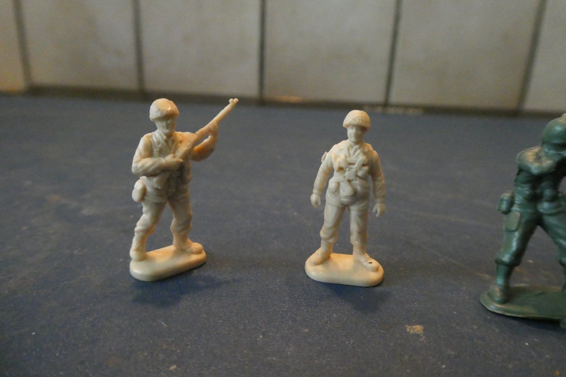 Spielzeuge: 3 petits soldat – Gebraucht aus Fontaines NE von monloisir 1