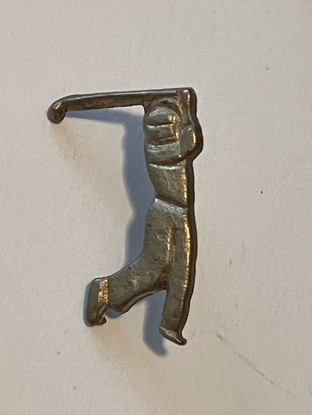 Placchette & Badge: 1 Pin Golfspieler – Usato da Basel venduto da djwwpp