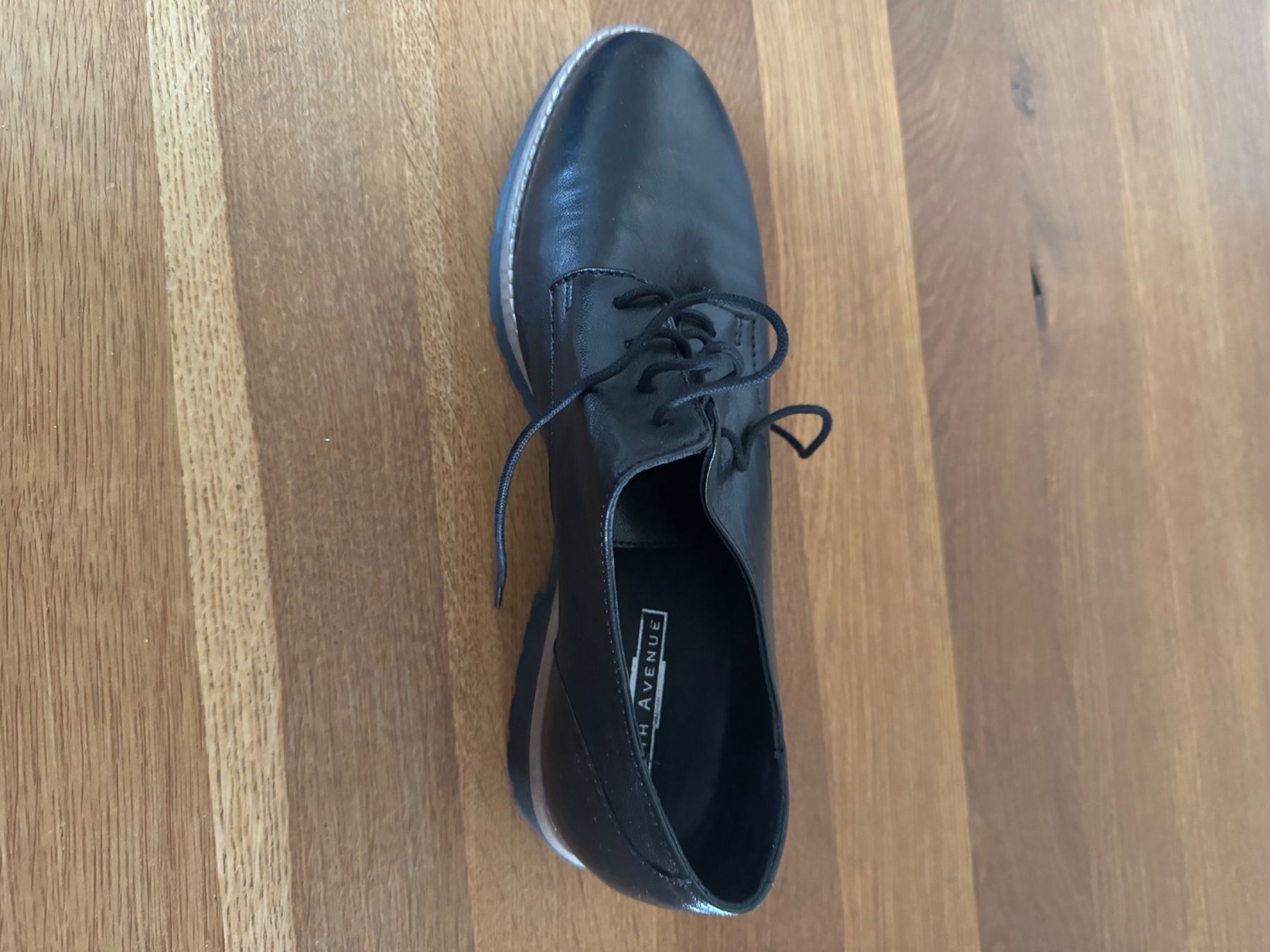 Scarpe da donna: Souliers à lacets – Usato da Pampigny venduto da nouveau11 1