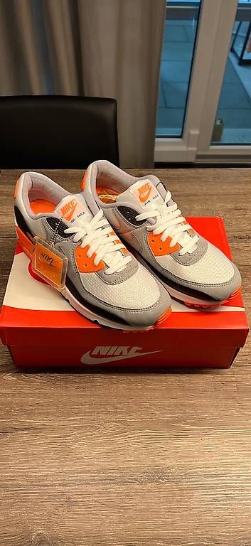 Herrenschuhe: Nike Air Max 90 NEU & UNGETRAGEN  – Gebraucht aus Schöftland von MdK3