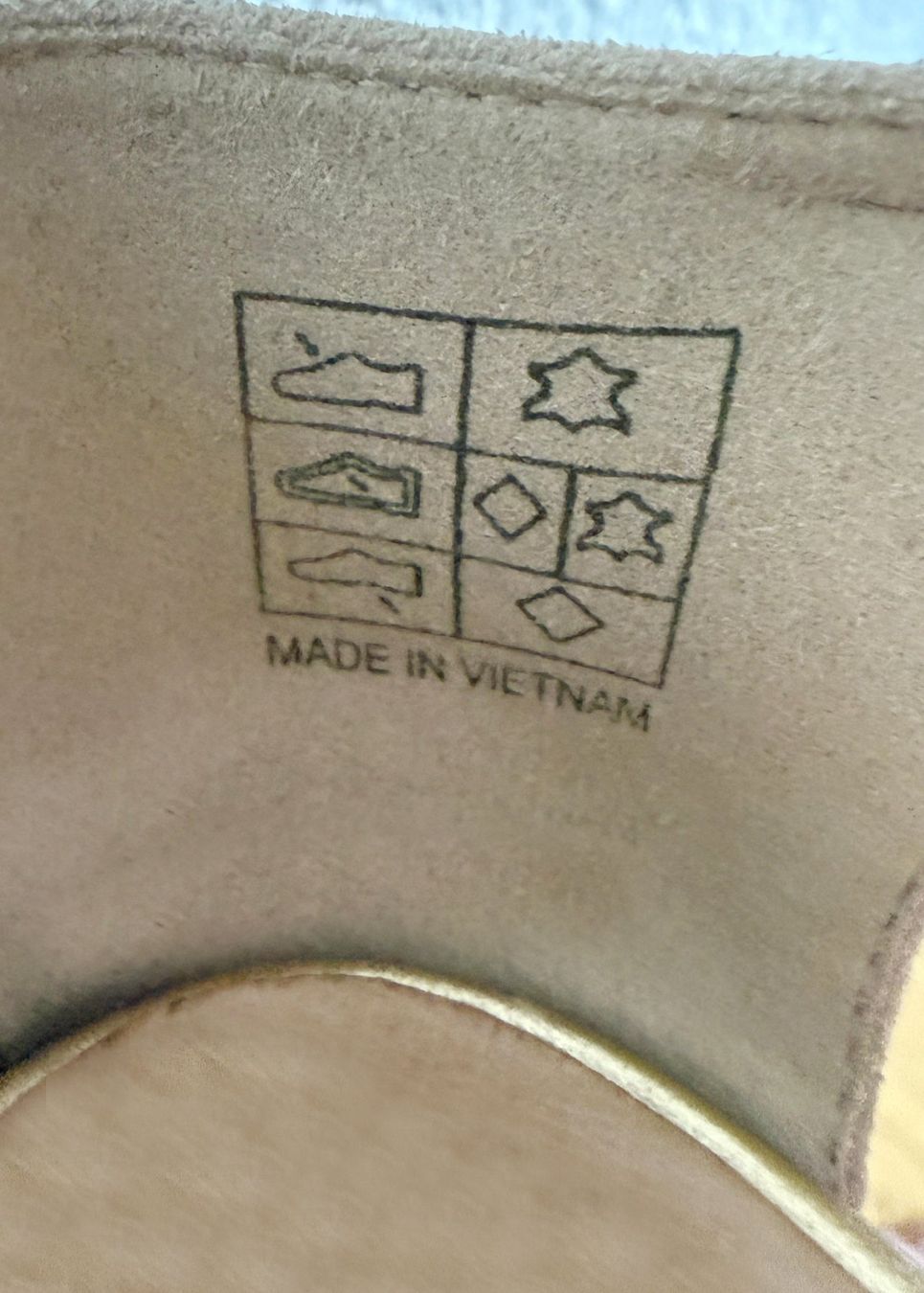 Scarpe da donna: Ballerina mit Goldriemchen, Wildleder, 38 – Usato da Wichtrach venduto da cimora 4