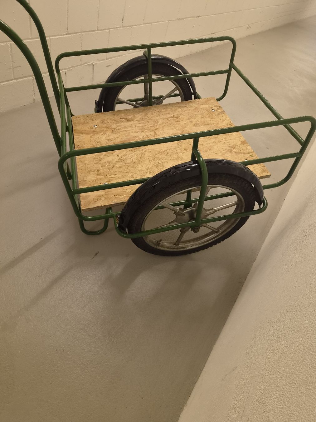 Rimorchi: Veloanhänger  – Usato da Riehen venduto da mbahn