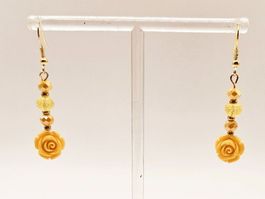 Ohrringe Ohrhänger Rosen und Perlen in Gold und Gelb