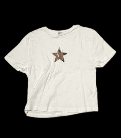 Süsses Weiss-T-Shirt mit Stern-Applikation Grösse M