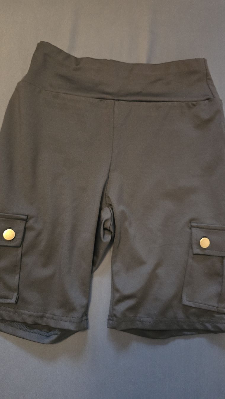 Pantaloni: short neuf – Nuovo (secondo la descrizione) da Estavayer-Le-Lac venduto da zazadavidson 1