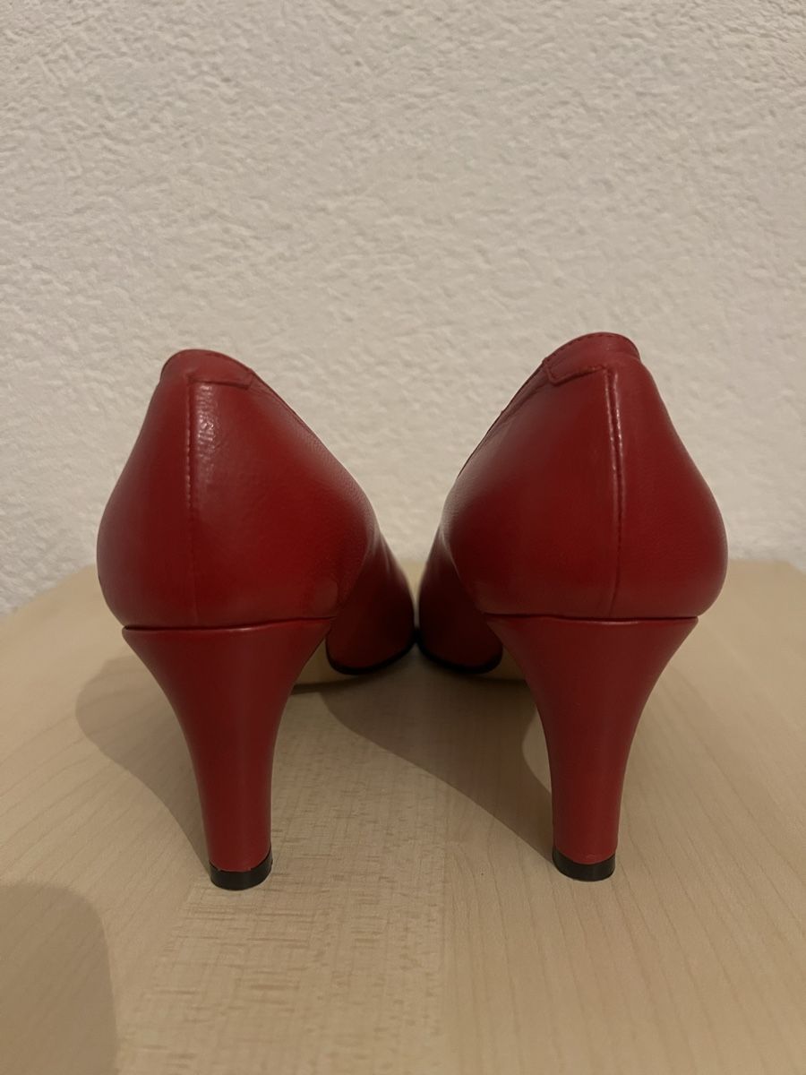 Scarpe da donna: Escarpins rouges, T 36.5 – Usato da St-Pierre-Clages venduto da ste_xk6p 3