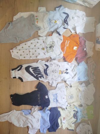 Sommerpaket Kurzarmbodys und kurze Hosen Grösse 62/68