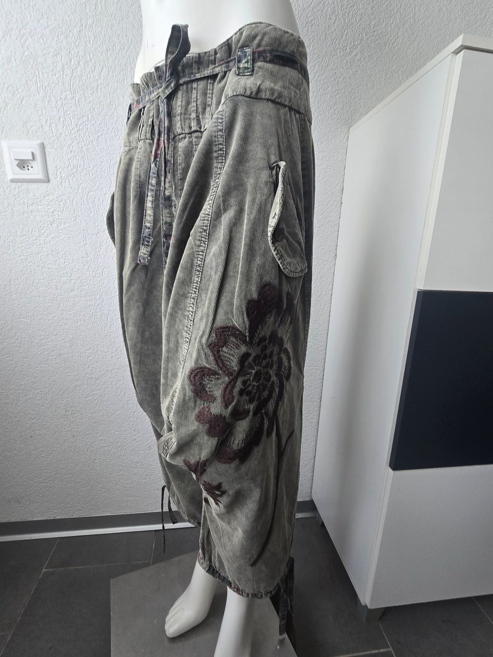 Desigual Pantalons: DESIGUAL Sarouel T-38 – D'occasion à Les Verrières par kitel79
