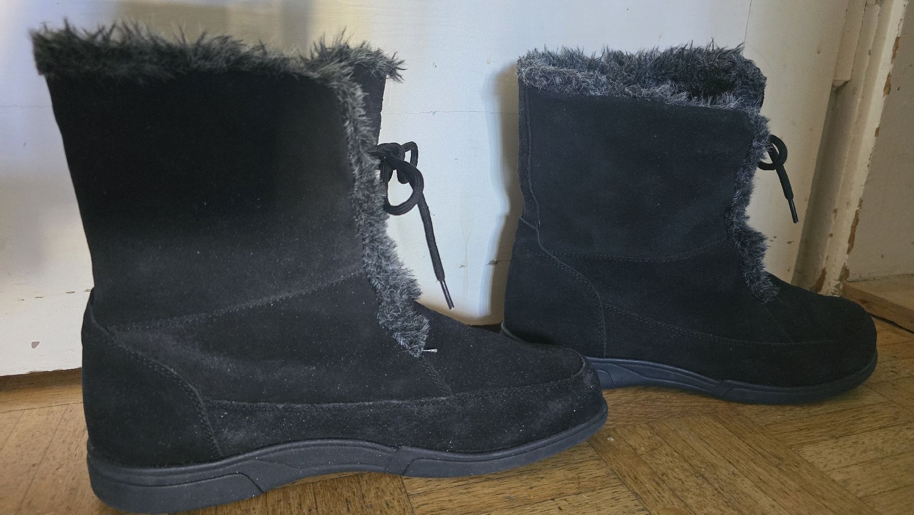 Helvesko Scarpe da donna: Helvesko Winterstiefelette, Gr. 42 – Nuovo (secondo la descrizione) da Muttenz venduto da pixopus 1
