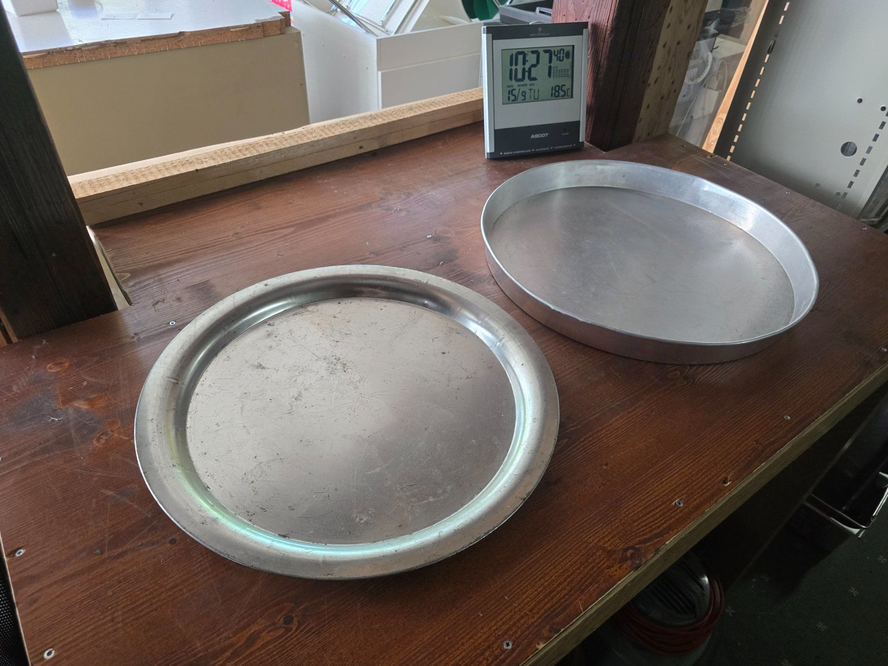 Piatti di portata: 2x grosse Servicetablets D: 46+48cm ab 1.- – Usato da KRINAU venduto da Mio_Liqstyle